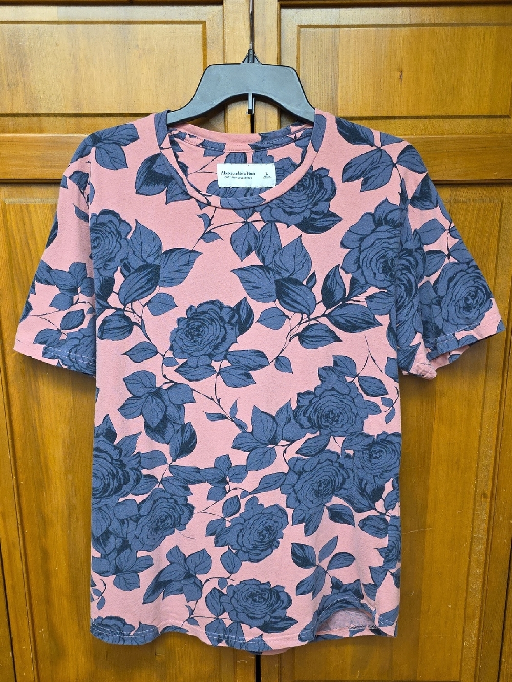 Abercrombie & Fitch Soft Floral Patterned Short Sleeve Tee Pink Navy Size L